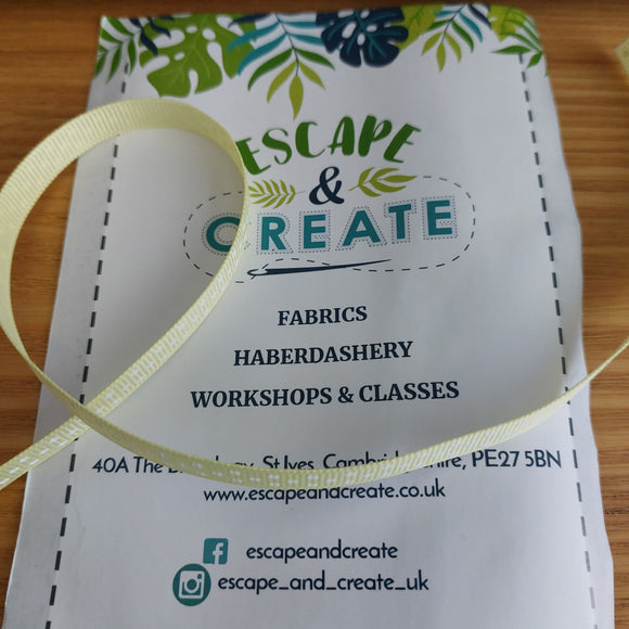 Ribbon Grosgrain 9mm White Dot on Pale Yellow