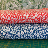 Lyocell Daisy Lilac Mini on Blue