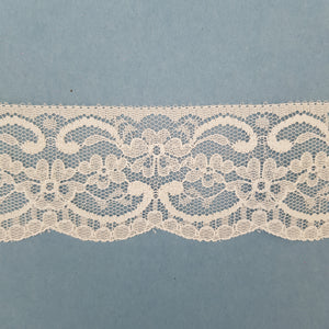 Lace: 57mm: Flat in White (Polyester)
