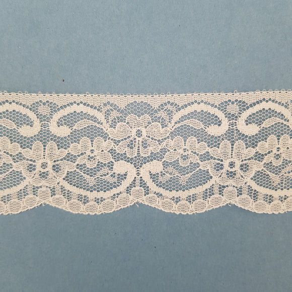 Lace: 57mm: Flat in White (Polyester)
