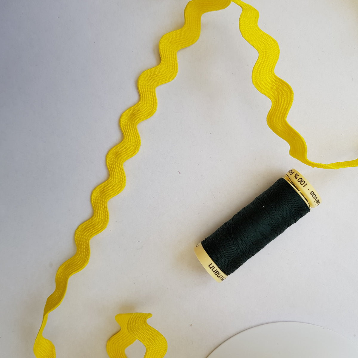Ric Rac 12mm in Yellow – Escape & Create