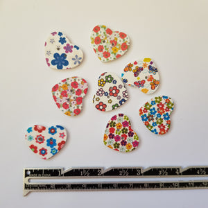 Button 27mm Heart Shaped Floral