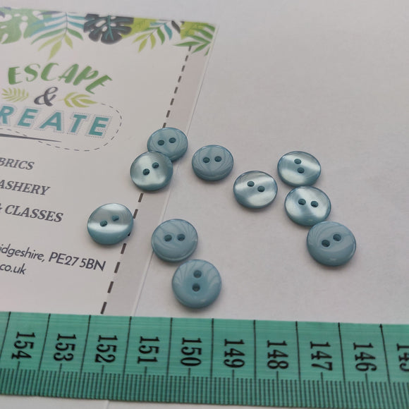 Button 14mm Round, Pearlised in Pale Blue