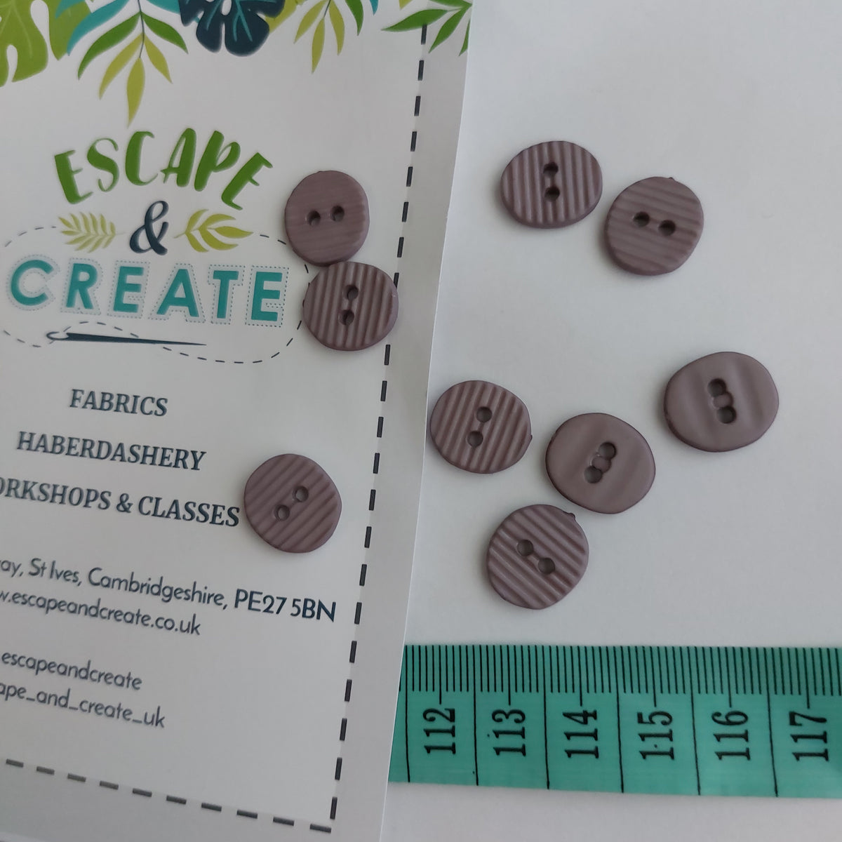 Button 16mm Oval, Ridged in Lavender – Escape & Create