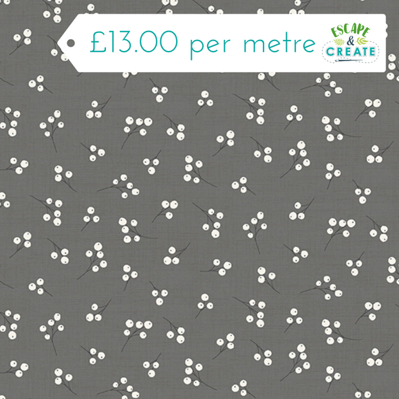 REMNANT Makower Christmas Scandi Berries on Grey (110cm wide x 21cm wide)