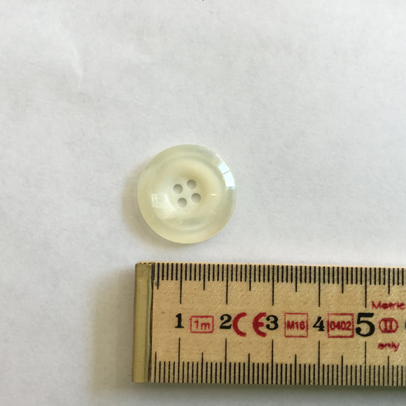 Button 23mm Round Raised  Rim Cream/clear