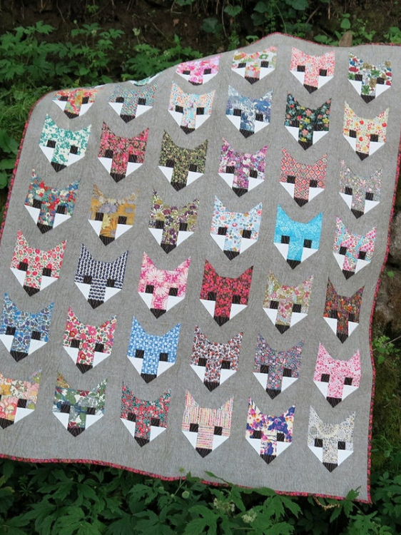Elizabeth Hartman Pattern - Fancy Fox - Quilt Patttern in 3 sizes
