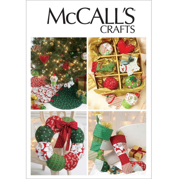 McCalls M6453 - Christmas Tree Skirt, Wreath, Stockings & Tree Decs